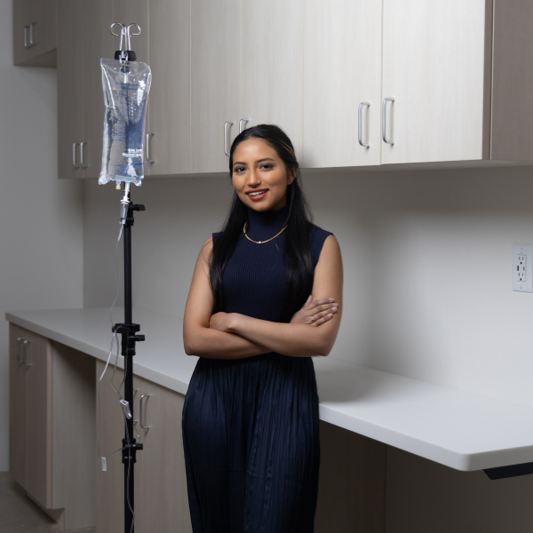 <b>Hydrate IV Bar</b><br>
Hydrate IV Bar in Madison is one of the brand’s largest locations, featuring private drip and shot rooms, an IV lounge and support of mobile concierge care.