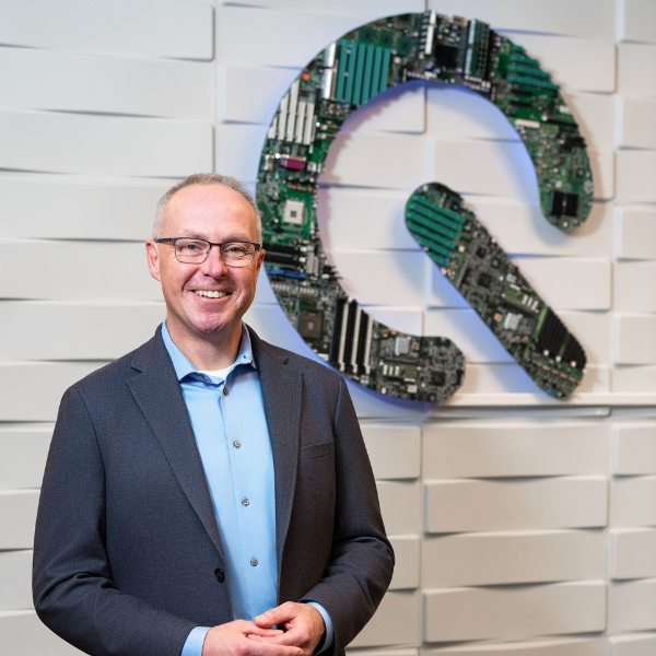 <b>Teqworks</b><br>For Matt Sidman, leadership has always started at home. Raised in St. Charles and shaped by his time at Marmion Academy and the University of Illinois, he learned that meaningful relationships, at home and in business, are built the same way: be present, never miss a moment, put people first and earn trust.